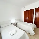Family In Apartamento